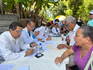 Abuelos y Abuelas de la Patria favorecidos con Jornada de Atención Integral en Carabobo