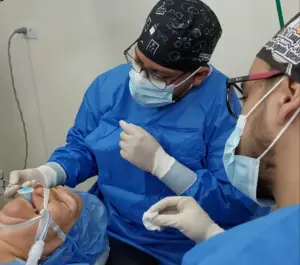 Hospital Dr. Jesús Yerena devuelve la visión a paciente septuagenaria mediante exitoso trasplante de córnea