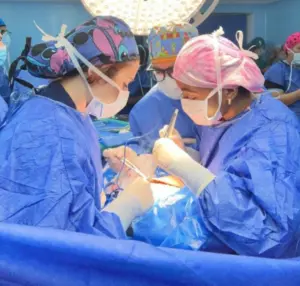 Efectuaron con éxito cirugías cerebrales inéditas en la Ciudad Hospitalaria de Valencia