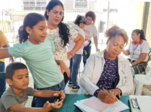 Jornada de salud comunitaria se desplegó en el sector los Robles en Aragua