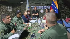 Viceministra de Redes de Salud Colectiva participó en mesa operativa de salud en La Guaira