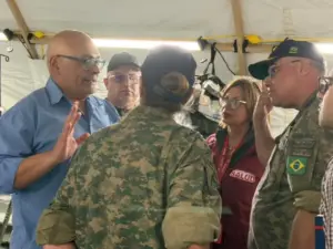 Ministerio de Salud y Brasil instalaron hospital de campaña en El Playón de La Guaira