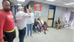 Ministro Carlos Alvarado constató alta capacidad resolutiva del Hospital Ricardo Baquero González de Catia