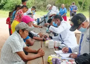 Atienden a 14 comunidades indígenas de difícil acceso en el eje Capanaparo