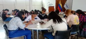 Trabajadores y familiares optan a carreras universitarias mediante convenio entre MinSalud y la UCV