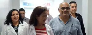 Ministro Carlos Alvarado inspecciónó avances en el Materno Infantil de Macuto
