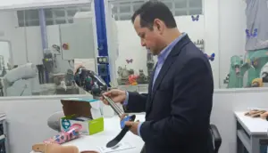 Alianza estratégica con Kawatek fortalecerá la confección gratuita de prótesis en el país