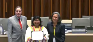 OPS otorga a la viceministra Noly Fernádez el premio a la Gestión y Liderazgo en Servicios de Salud 2026