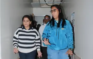 Autoridades de salud inspeccionaron construcción del primer quirófano en la Colonia Tovar